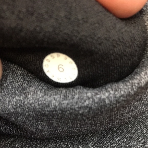 Lululemon Athletica Gray Black Heather Capri Leggings Womens‎ 6 Pull On Running - Picture 9 of 9